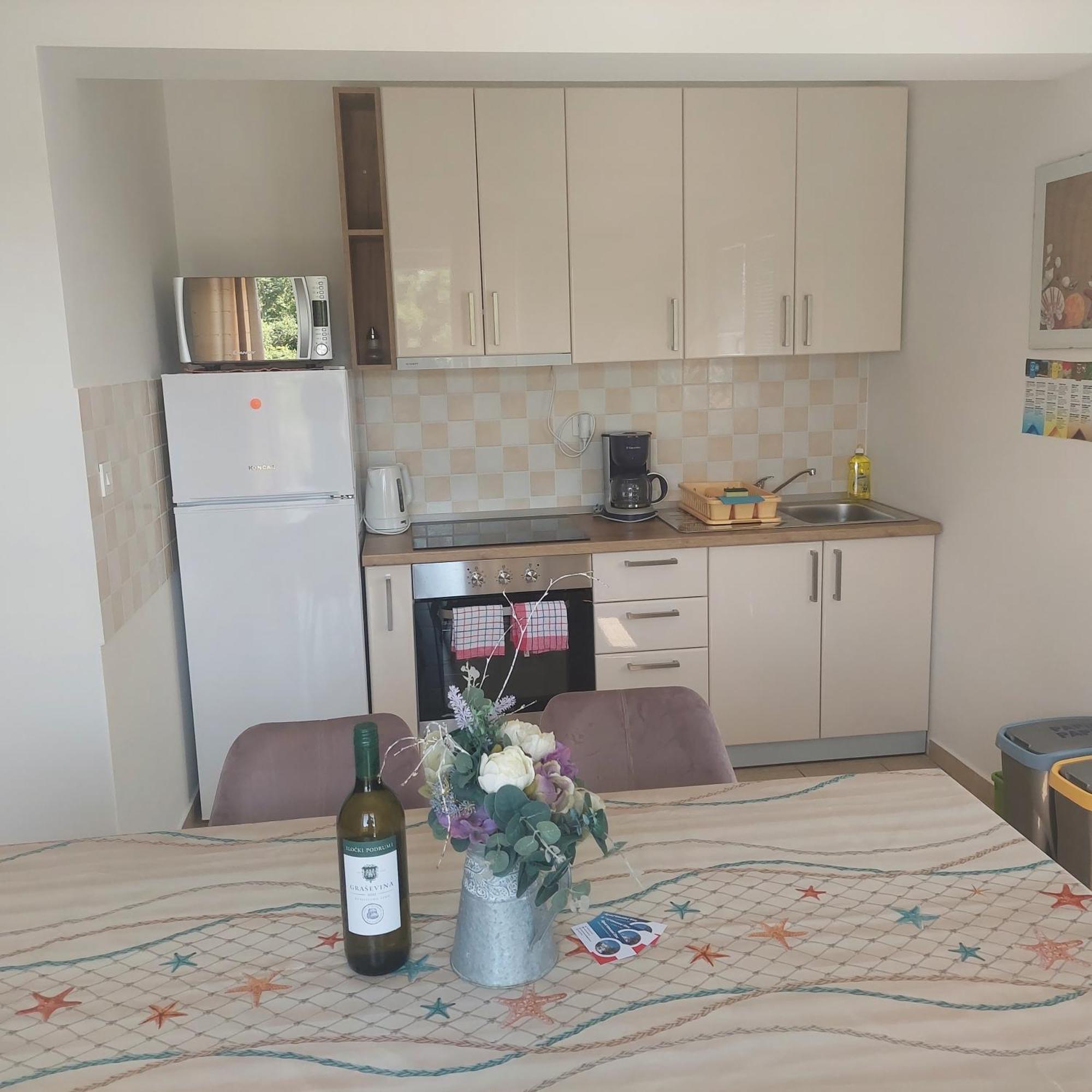 Apartmani Zec Šilo Exterior foto